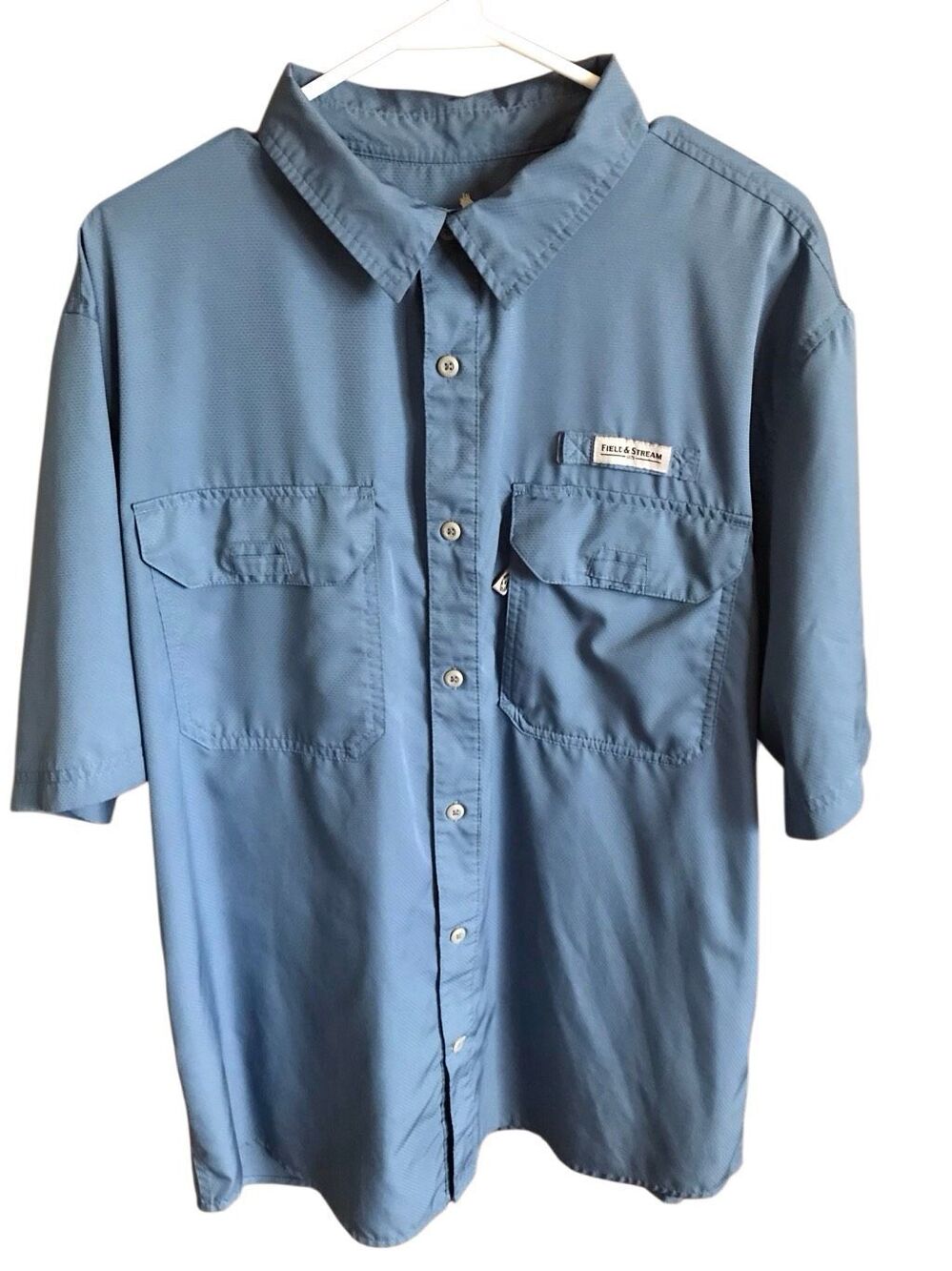 Field & Stream vented blue short sleeve men’s shirt button down